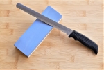 Küchen-Brotmesser mit Wellenschliff-Schärfen-Schleifservice